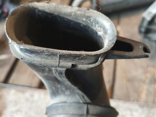 bontott FORD FUSION Légbeömlő Cső