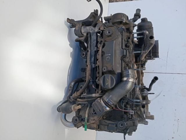 bontott FORD FUSION Motor (Fűzött blokk hengerfejjel)