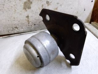 bontott FORD FUSION Motor Tartó Bak (Fém)