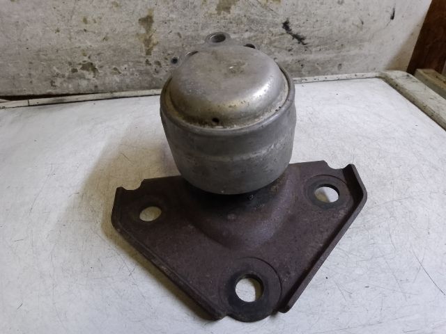 bontott FORD FUSION Motor Tartó Bak (Fém)