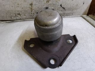 bontott FORD FUSION Motor Tartó Bak (Fém)