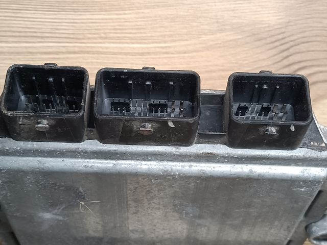 bontott FORD FUSION Motorvezérlő