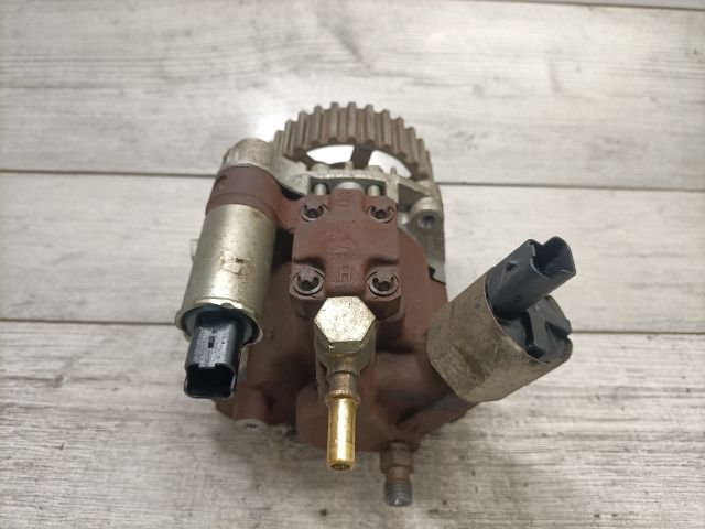 bontott FORD FUSION Nagynyomású Szivattyú