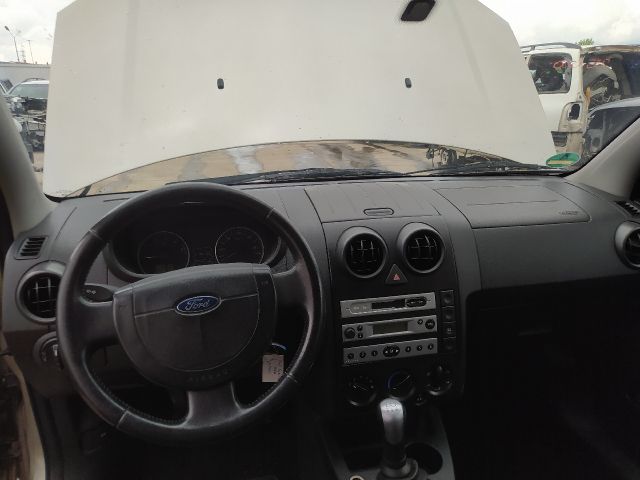 bontott FORD FUSION Üzemanyag Szivattyú