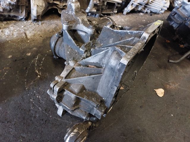 bontott FORD FUSION Váltó (Mechanikus)