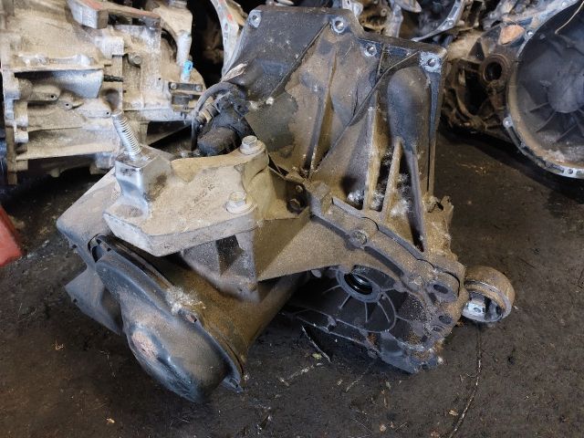 bontott FORD FUSION Váltó (Mechanikus)