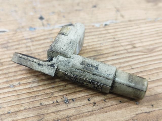 bontott FORD FUSION Vezérműtengely Fordulatszám Jeladó