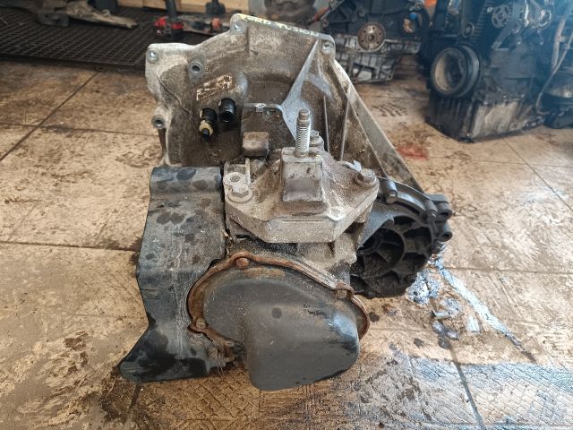 bontott FORD FUSION Váltó (Mechanikus)