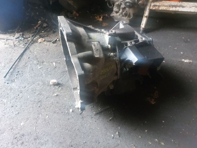 bontott FORD FUSION Váltó (Mechanikus)