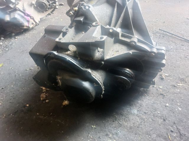 bontott FORD FUSION Váltó (Mechanikus)