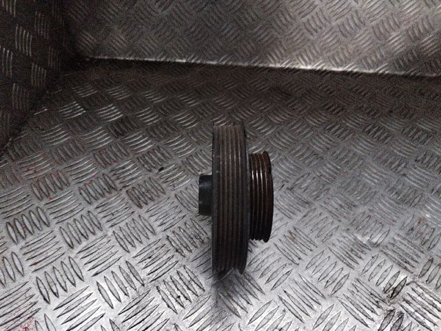 bontott FORD FUSION Főtengely Szíjtárcsa