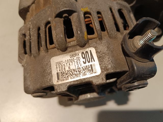 bontott FORD FUSION Generátor