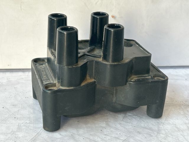 bontott FORD FUSION Gyújtáselosztó