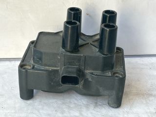 bontott FORD FUSION Gyújtáselosztó