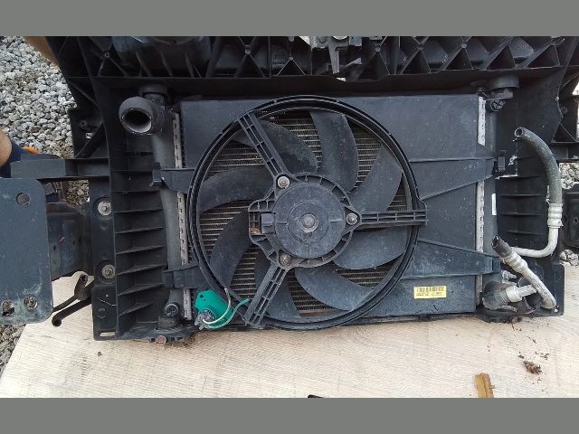 bontott FORD FUSION Komplett Homlokfal (Részeivel)