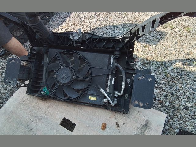 bontott FORD FUSION Komplett Homlokfal (Részeivel)