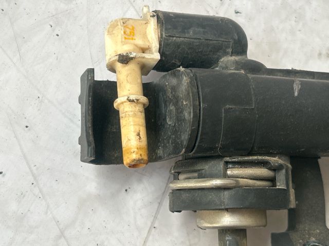 bontott FORD FUSION Porlasztó Sor / Híd