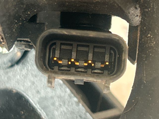 bontott FORD FUSION Szívósor