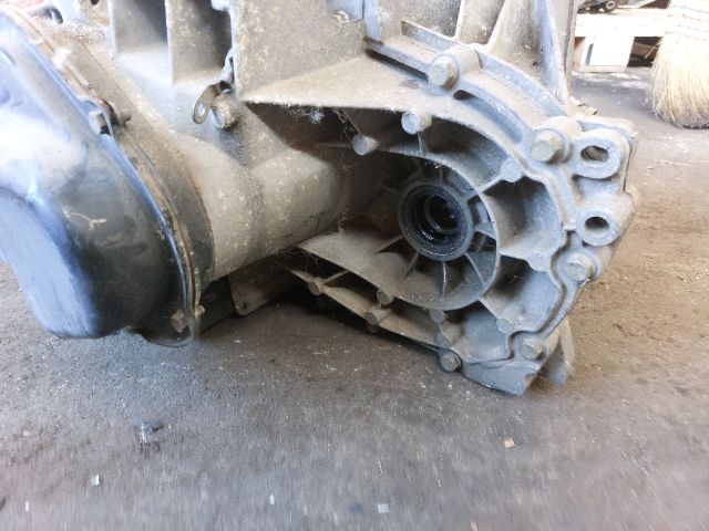 bontott FORD FUSION Váltó (Mechanikus)