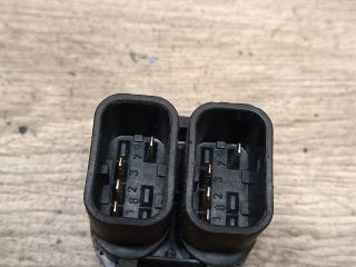 bontott FORD FUSION Ablakemelő Kapcsoló Négyes / Kettes