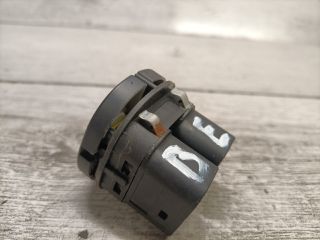 bontott FORD FUSION Ablakemelő Kapcsoló Négyes / Kettes