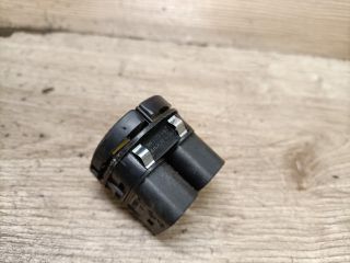 bontott FORD FUSION Ablakemelő Kapcsoló Négyes / Kettes