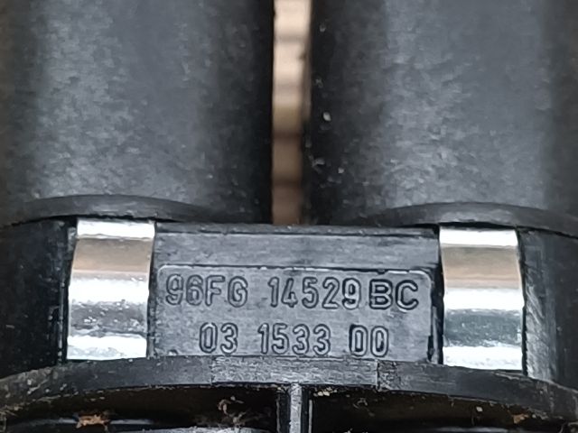 bontott FORD FUSION Ablakemelő Kapcsoló Négyes / Kettes