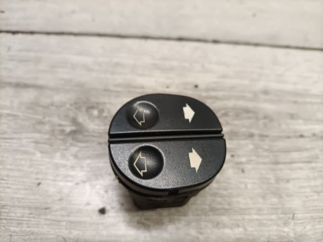 bontott FORD FUSION Ablakemelő Kapcsoló Négyes / Kettes