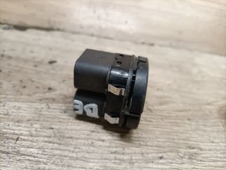 bontott FORD FUSION Ablakemelő Kapcsoló Négyes / Kettes