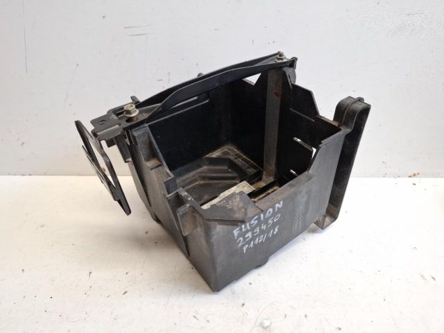 bontott FORD FUSION Akkumulátor Tartó