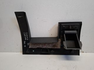 bontott FORD FUSION Bal Alsó Műszerfal Burkolat