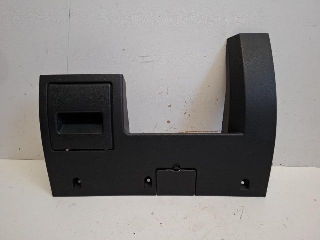 bontott FORD FUSION Bal Alsó Műszerfal Burkolat