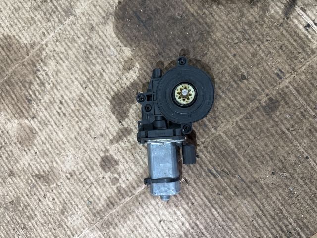 bontott FORD FUSION Bal első Ablakemelő Motor