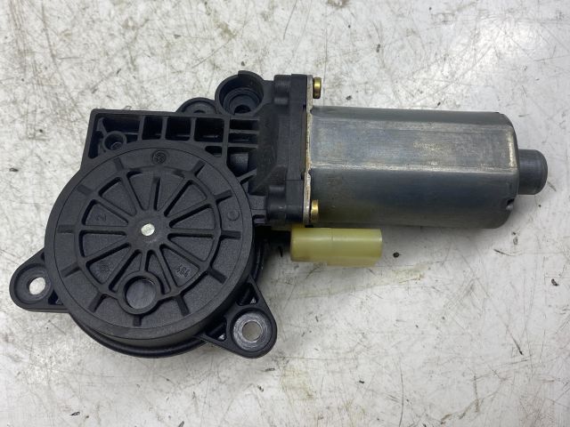 bontott FORD FUSION Bal első Ablakemelő Motor