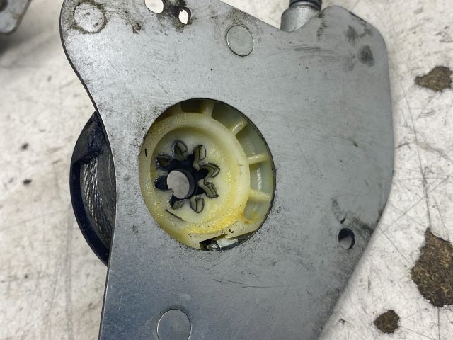 bontott FORD FUSION Bal első Ablakemelő Szerkezet (Elektromos)