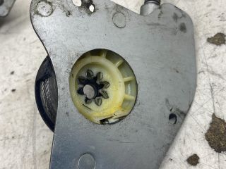 bontott FORD FUSION Bal első Ablakemelő Szerkezet (Elektromos)