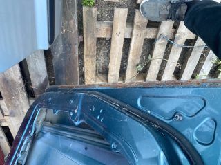 bontott FORD FUSION Bal első Ajtó (Részeivel)