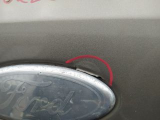 bontott FORD FUSION Bal első Dobbetét (Kerékjárati, Műanyag)