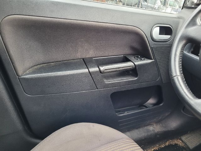 bontott FORD FUSION Bal első Fejtámla