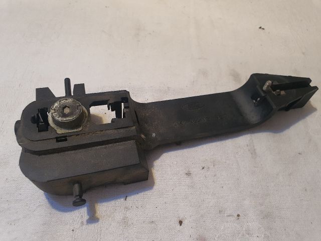 bontott FORD FUSION Bal első Külső Kilincsfészek