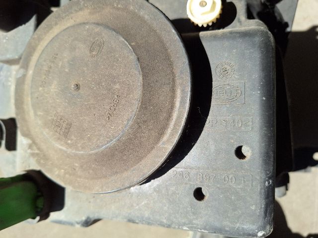 bontott FORD FUSION Bal Fényszóró