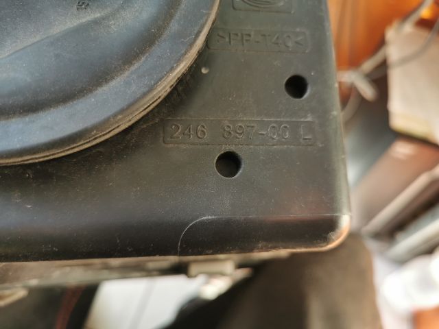 bontott FORD FUSION Bal Fényszóró