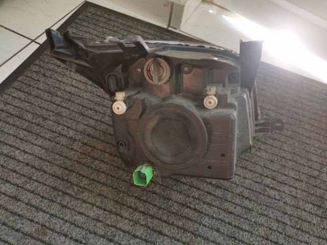 bontott FORD FUSION Bal Fényszóró