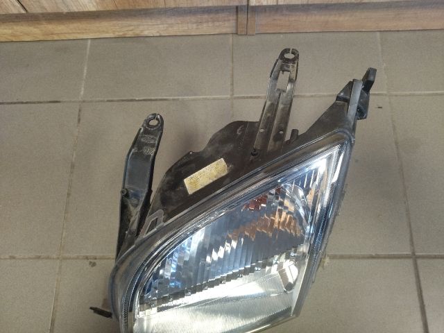 bontott FORD FUSION Bal Fényszóró