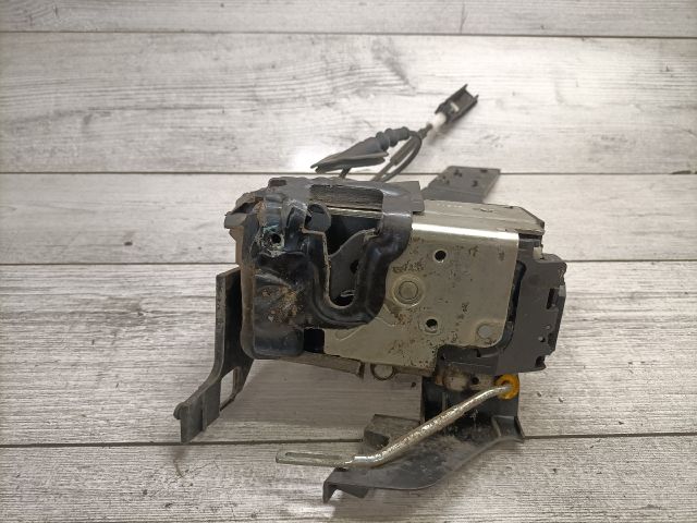 bontott FORD FUSION Bal hátsó Ajtózár