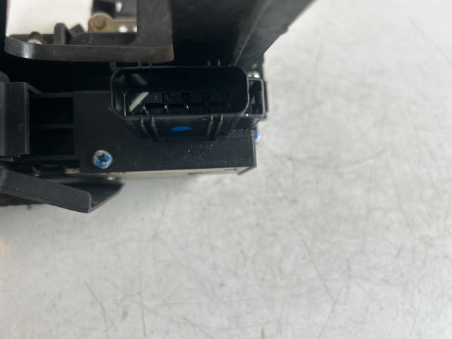 bontott FORD FUSION Bal hátsó Ajtózár