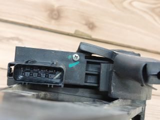 bontott FORD FUSION Bal hátsó Ajtózár