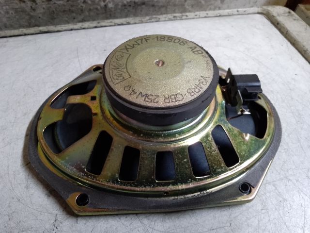 bontott FORD FUSION Bal hátsó Hangszóró