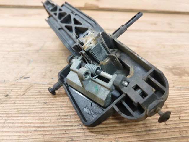 bontott FORD FUSION Bal hátsó Külső Kilincs