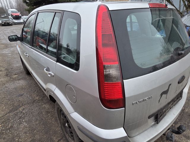 bontott FORD FUSION Bal Hátsó Lámpa